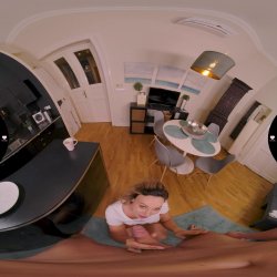 Captura de 'Morning Coffee with Busty Blonde' nº 26