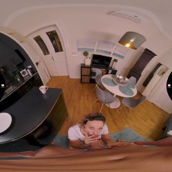 Captura de 'Morning Coffee with Busty Blonde' nº 28