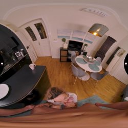 Captura de 'Morning Coffee with Busty Blonde' nº 36