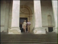Captura de 'English College Coeds' nº 3