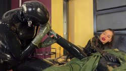 Captura de 'Full Rubber Femdom Threesome with Ava L'Affaire, Rubber and The Perv Part 1' nº 67