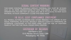 Captura de 'I Expose My Step-Mom For Being a Slut, I Fuck Her While Dad is Out and Cum in Her' nº 1