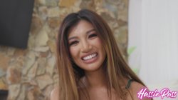 Captura de 'Return Of The Pint-Sized Asian Spinner' nº 19