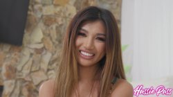 Captura de 'Return Of The Pint-Sized Asian Spinner' nº 22