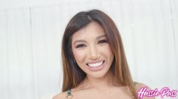 Captura de 'Return Of The Pint-Sized Asian Spinner' nº 29