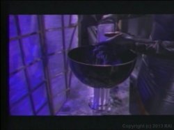 Captura de 'Girls Of The 90s Get Grungey' nº 124