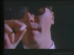 Captura de 'Girls Of The 90s Get Grungey' nº 129