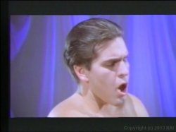 Captura de 'Girls Of The 90s Get Grungey' nº 135