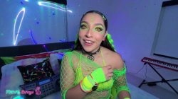 Captura de 'Slut With Piercing Eyes, Madison Wilde Takes The DJ For A Ride!' nº 6