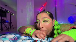 Captura de 'Slut With Piercing Eyes, Madison Wilde Takes The DJ For A Ride!' nº 21