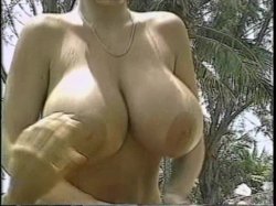 Captura de 'Lisa Lipps Vs. Wendy Whoppers' nº 106