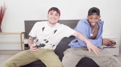 Captura de 'An Italian teen with a perfect ass and pussy gets fucked by a friend' nº 2