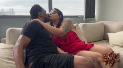 Captura de 'Wifey Wants to Fuck I want to watch TV something has to give' nº 11