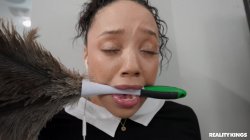 'Moms Lick Teens Vol. 32' screenshot nº 68