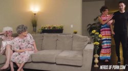 Captura de 'Golden T-Girls: A Trans MILF Parody, The' nº 17
