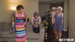 Captura de 'Golden T-Girls: A Trans MILF Parody, The' nº 6