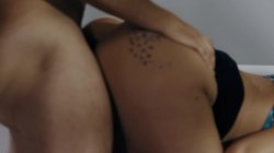 'Her Spitting Image' screenshot nº 71