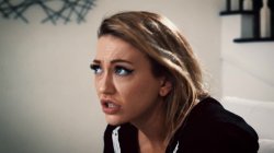 'Her Spitting Image' screenshot nº 87
