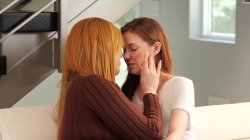 Captura de 'Lesbian House Hunters Part 22' nº 117