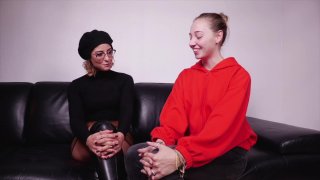 The Queen Gets Her Pussy Serviced By Hiro