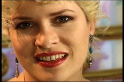 Captura de 'Girls Home Alone 3' nº 59