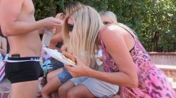 Captura de 'Swingers Wife Swap 4 - The Block Party' nº 5
