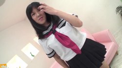 Captura de 'Young Japanese Squirts During Pussy Shaving' nº 4