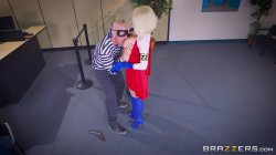 Captura de 'Brazzers Presents: The Parodies 8' nº 131