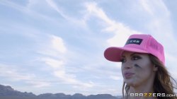 Captura de 'Brazzers Presents: The Parodies 8' nº 49