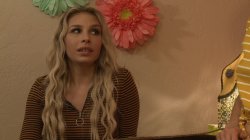 Captura de 'Lesbian Seductions Vol. 66' nº 3