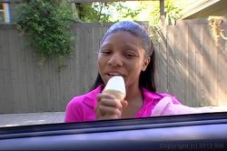 Captura de 'Little Black Girl POV 2' nº 38