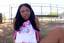 Captura de 'Little Black Girl POV 2' nº 122