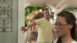 Captura de 'Horny MILFS and Cougars on the Prowl' nº 39