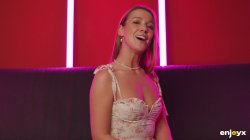 'Sluttiest Duo Get Down and Filthy in a Lesbian' screenshot nº 8