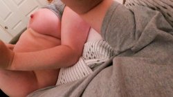 Captura de 'Stepmom Shares Stepson's Bed' nº 9