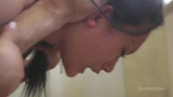 Captura de 'Brunettes Have More Fun' nº 120
