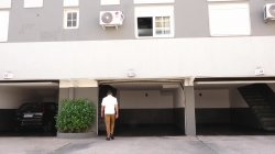 'Transsexual Noobie Seduces Her Helpful Neighbor' screenshot nº 2