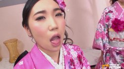 Captura de 'Aiko & Friends Squirt While Getting Banged' nº 56
