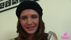 Captura de 'Luca T Banged a Sweet Slit Andrea T Taking Deep Inside Her!' nº 12