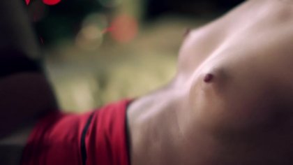 Amirah Adara Plays Santas Helper for Her Man