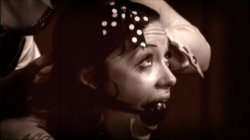 Captura de 'Rubber Bordello' nº 103