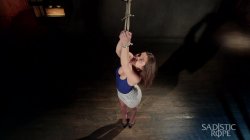 Captura de 'Sadistic Rope - The Pope Destroys Dani Daniels' nº 18