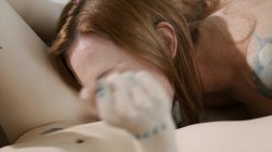 Captura de 'Lesbian Hotwives' nº 25
