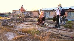 Captura de 'Hardcore Gangbang - Insatiable MILF Gangbanged In A Dystopian Reality' nº 52