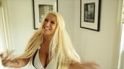 'Holy Shit Those Are Big Tits 4' screenshot nº 26