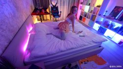 Captura de 'What Step Sis Does In Her Room?' nº 55
