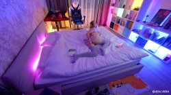 Captura de 'What Step Sis Does In Her Room?' nº 97
