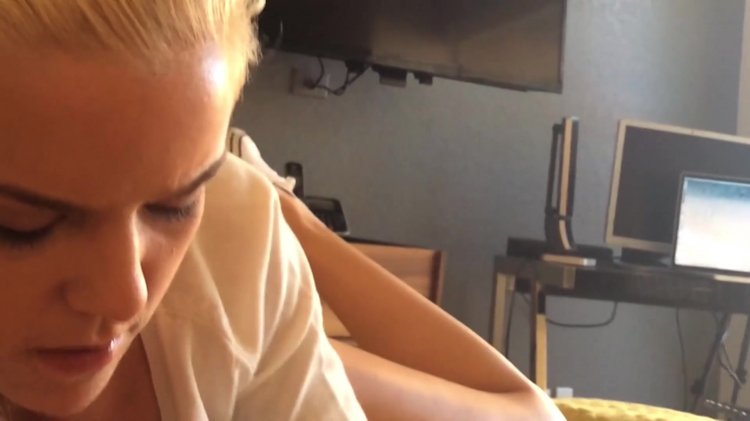 streaming porn video screenshot