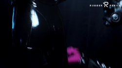 Captura de 'Let The Latex Shine' nº 24