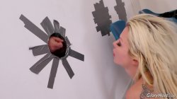 Captura de 'Interracial Anal Glory Holes 5' nº 106